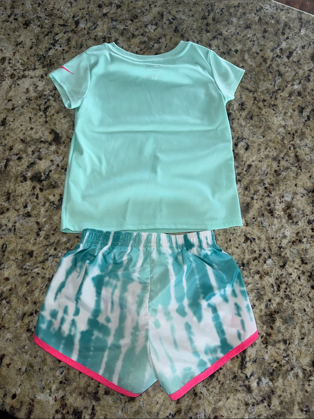 Nike Teal & Pink Dri-FIT Girls' Set - Tee & Tie-Dye Shorts - Picture 7 of 10